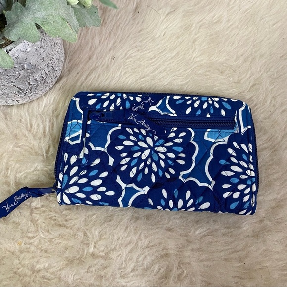 [Vera Bradley] Blue & White Printed Quilted Wallet - Picture 5 of 6